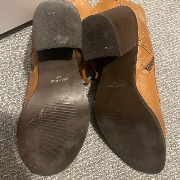 Leather Heeled Lace-up Booties - Picture 3 of 5